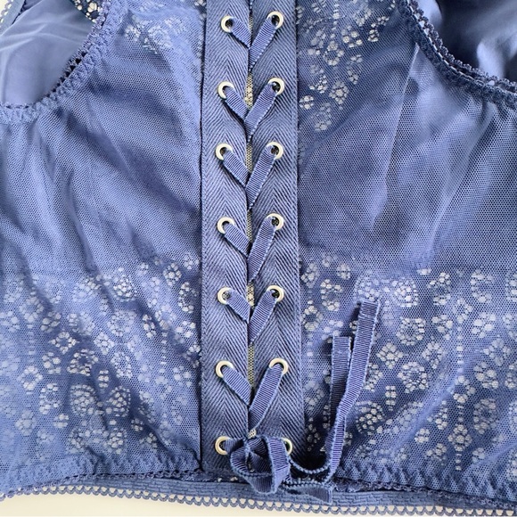 Victoria’s Secret Lace Bralette - Picture 4 of 11